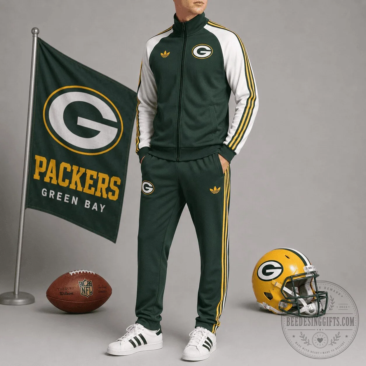 Green Bay Packers NFL Football Team Tracksuit Jacket and Pants Set